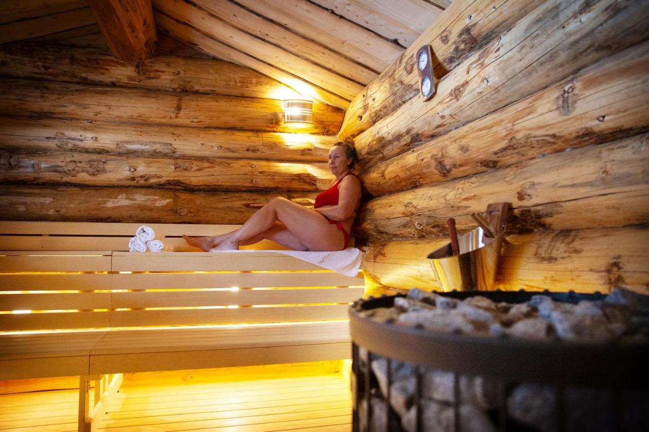 Logis Hotel Restaurant De La Poste Et Spa De Montagne Le Bonhomme Exteriör bild