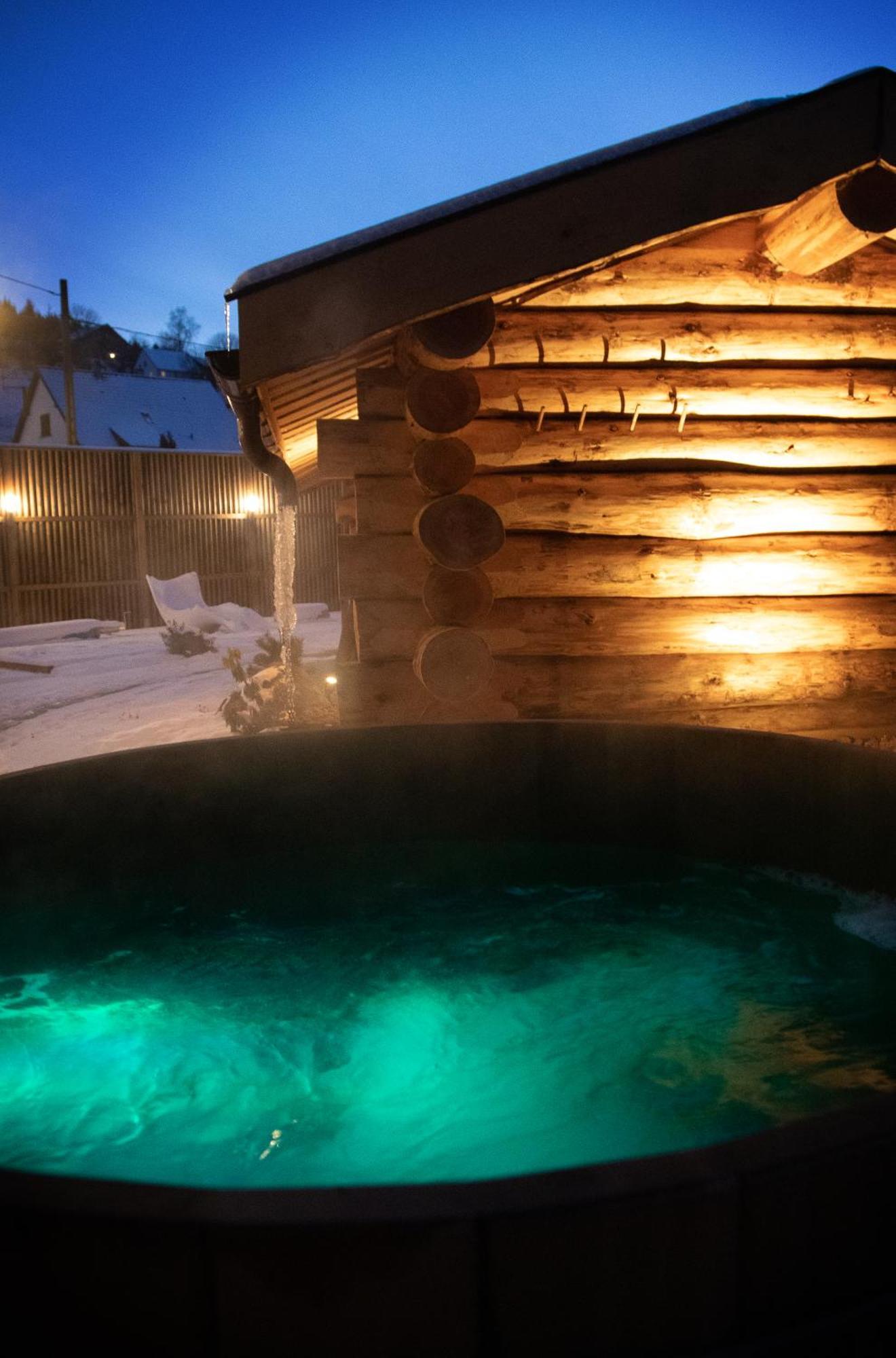 Logis Hotel Restaurant De La Poste Et Spa De Montagne Le Bonhomme Exteriör bild