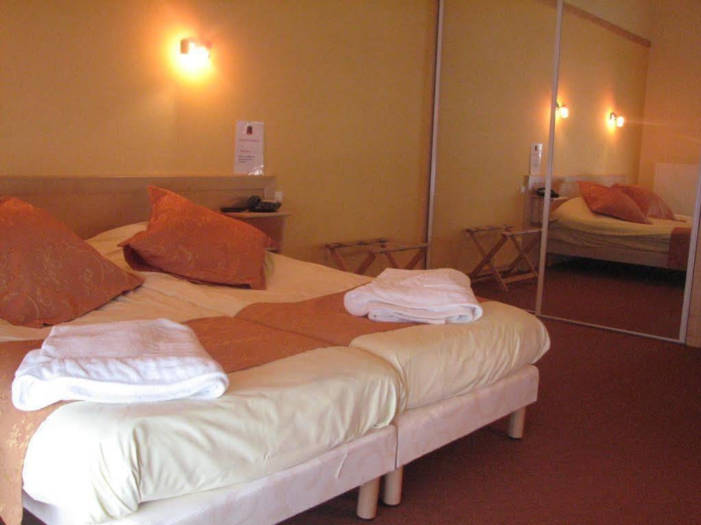 Logis Hotel Restaurant De La Poste Et Spa De Montagne Le Bonhomme Exteriör bild